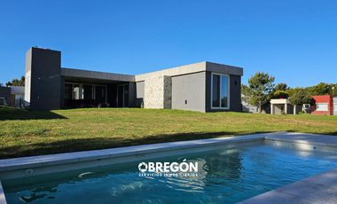 Casa en costa esmeralda con piscina en alquiler para 8 personas