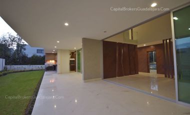 Casa de Lujo en Bosque de los Lagos