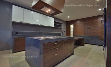 Casa de Lujo en Bosque de los Lagos