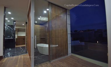 Casa de Lujo en Bosque de los Lagos