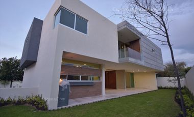 Casa de Lujo en Bosque de los Lagos