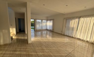 VENTA DE CASA BARRIO SANTA INES