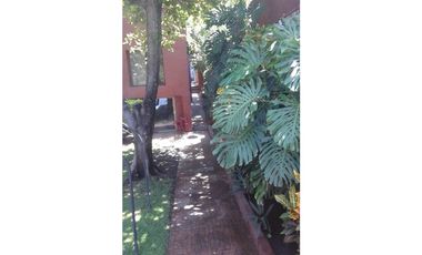 CASA EN VENTA A ORILLA DEL LAGO 