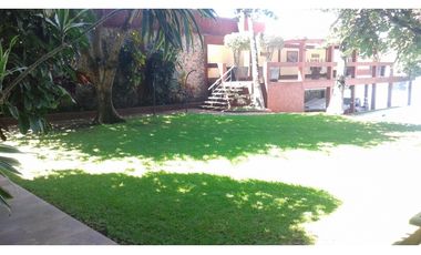 CASA EN VENTA A ORILLA DEL LAGO 