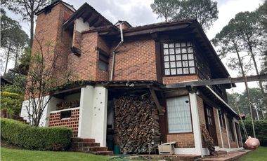 CASA EN RENTA EN AVANDARO, VALLE DE BRAVO