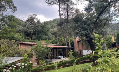 CASA EN RENTA EN AVANDARO, VALLE DE BRAVO