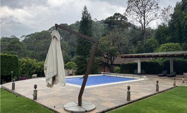 CASA EN RENTA EN AVANDARO, VALLE DE BRAVO