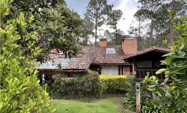 CASA EN RENTA EN AVANDARO, VALLE DE BRAVO