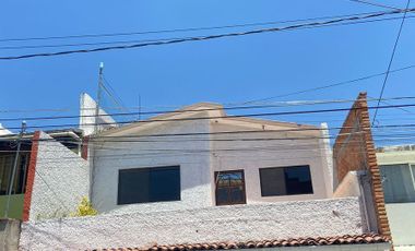 Céntrica casa en renta en Lomas de San Pablo.