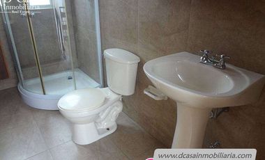 Casa de Venta – Machángara – 3 Dormitorios, 4 Garajes, jardín (C-107)