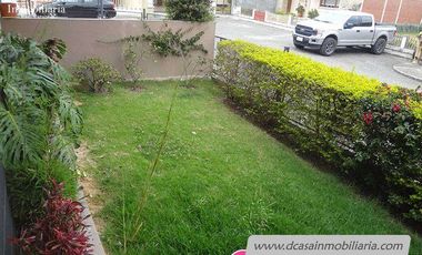 Casa de Venta – Machángara – 3 Dormitorios, 4 Garajes, jardín (C-107)