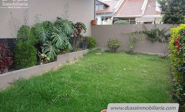 Casa de Venta – Machángara – 3 Dormitorios, 4 Garajes, jardín (C-107)