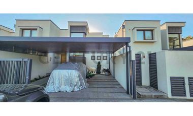 Venta casa estilo mediterráneo Rebajada!!