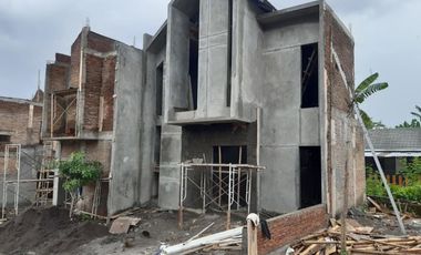 RUMAH MEWAH DI WIROBRAJAN KOTA YOGYAKARTA DEKAT MALIOBORO
