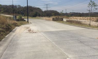 HERMOSO TERRENO EN REMATE EN FRACC.DEL RIO CAMINO AL CLUB UDG