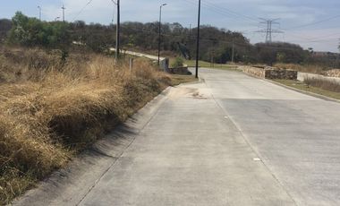 HERMOSO TERRENO EN REMATE EN FRACC.DEL RIO CAMINO AL CLUB UDG