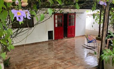 casa en arriendo en loma de oro. Cod A114270