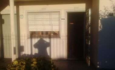 CASA TRES AMBIENTES ESPACIO GUARDA COCHE CUBIERTO Y PATIO. (valor publicado a modo figurativo NO INFORMATIVO CONSULTE)