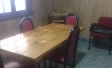 CASA TRES AMBIENTES ESPACIO GUARDA COCHE CUBIERTO Y PATIO. (valor publicado a modo figurativo NO INFORMATIVO CONSULTE)