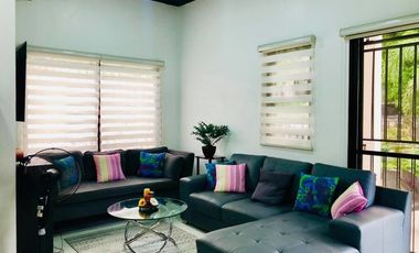 Corner Lot House for SALE or RENT with 4 Bedrooms in Sto. Domingo Angeles City