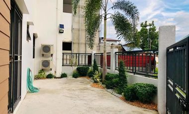 Corner Lot House for SALE or RENT with 4 Bedrooms in Sto. Domingo Angeles City