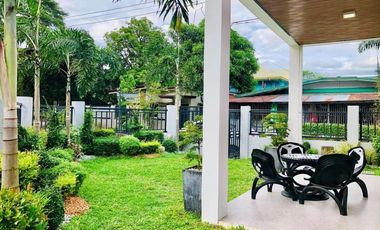 Corner Lot House for SALE or RENT with 4 Bedrooms in Sto. Domingo Angeles City