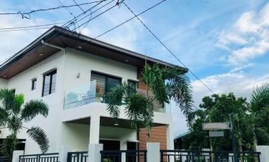Corner Lot House for SALE or RENT with 4 Bedrooms in Sto. Domingo Angeles City