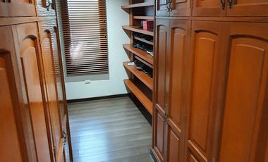 apartamento en venta en la floresta. Cod V4906