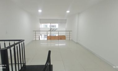 local en arriendo en niza. Cod A2285