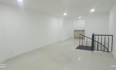 local en arriendo en niza. Cod A2285