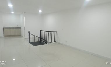 local en arriendo en niza. Cod A2285