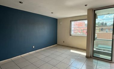 CASA CENTRICA CERCA DE ACCESO NORTE