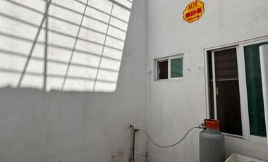 CASA CENTRICA CERCA DE ACCESO NORTE