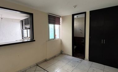 CASA CENTRICA CERCA DE ACCESO NORTE