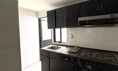 CASA CENTRICA CERCA DE ACCESO NORTE