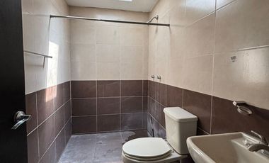 CASA CENTRICA CERCA DE ACCESO NORTE