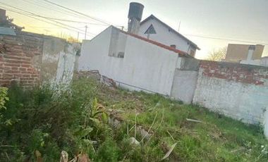 Casa de 3 ambientes sobre lote de 252m2