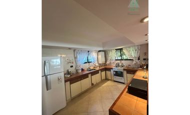 IMPECABLE CASA QUINTA