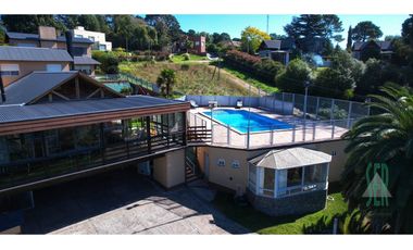IMPECABLE CASA QUINTA