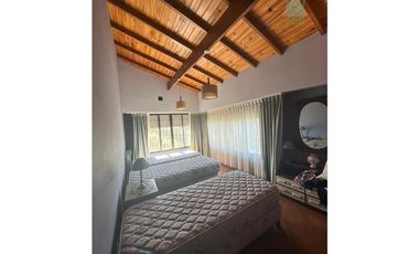 IMPECABLE CASA QUINTA
