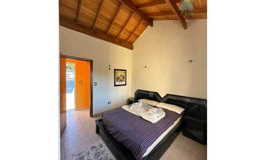 IMPECABLE CASA QUINTA