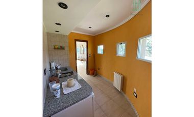 IMPECABLE CASA QUINTA