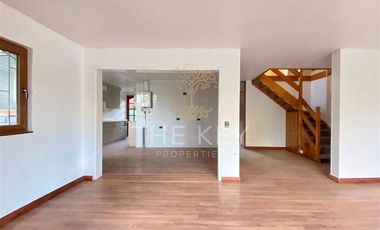 Casa en Venta en Gabriela Mistral - Emilio Nualart.