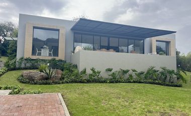 casa en venta en macadamia del rio. Cod V8269715
