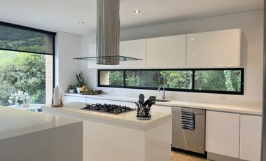 casa en venta en macadamia del rio. Cod V8269715