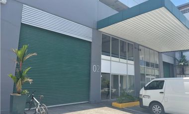 Alquiler de Galera en avenida nacional