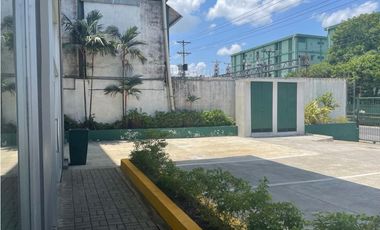 Alquiler de Galera en avenida nacional