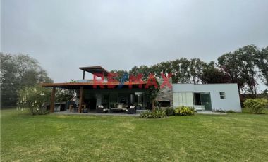 Se Vende Hermosa Casa De Campo En El Carmen - Chincha