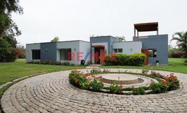 Se Vende Hermosa Casa De Campo En El Carmen - Chincha