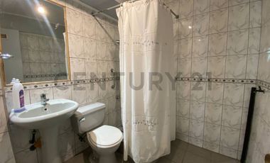 Se vende lindo y amplio departamento sector centro.